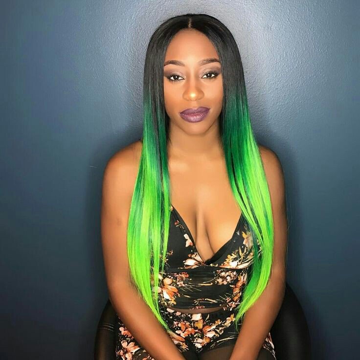 peliglowsa's tweet photo. Naomi Appreciation Tweet. #BlessTheTL https://t.co/yJSaDLhGjR