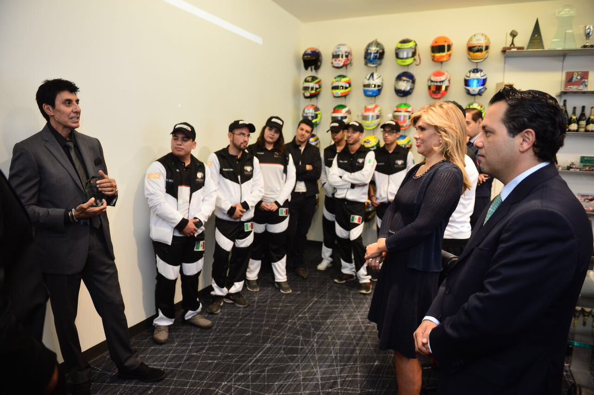 TeamIrruenti's tweet photo. Gracias @escuderiatelmex @memorojas15 Jimmy  Morales, Carlos Slim por sus consejos, ¡Con todo! @F1SchoolsHQ @claudiapavlovic @ElPatoDeLucas https://t.co/uTYbl9G2zP