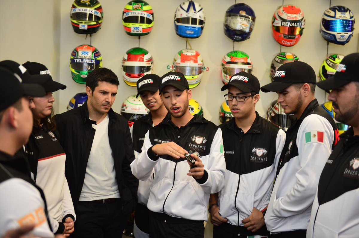 TeamIrruenti's tweet photo. Gracias @escuderiatelmex @memorojas15 Jimmy  Morales, Carlos Slim por sus consejos, ¡Con todo! @F1SchoolsHQ @claudiapavlovic @ElPatoDeLucas https://t.co/uTYbl9G2zP