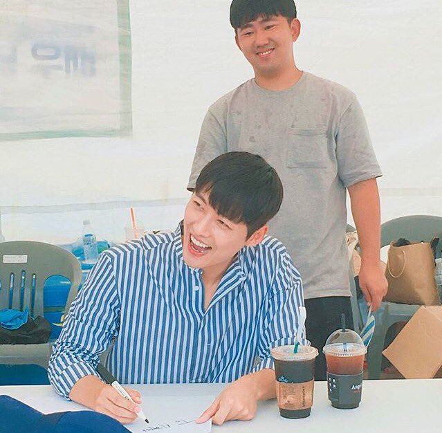 DHJrPnmUQAATrxq.jpg:large