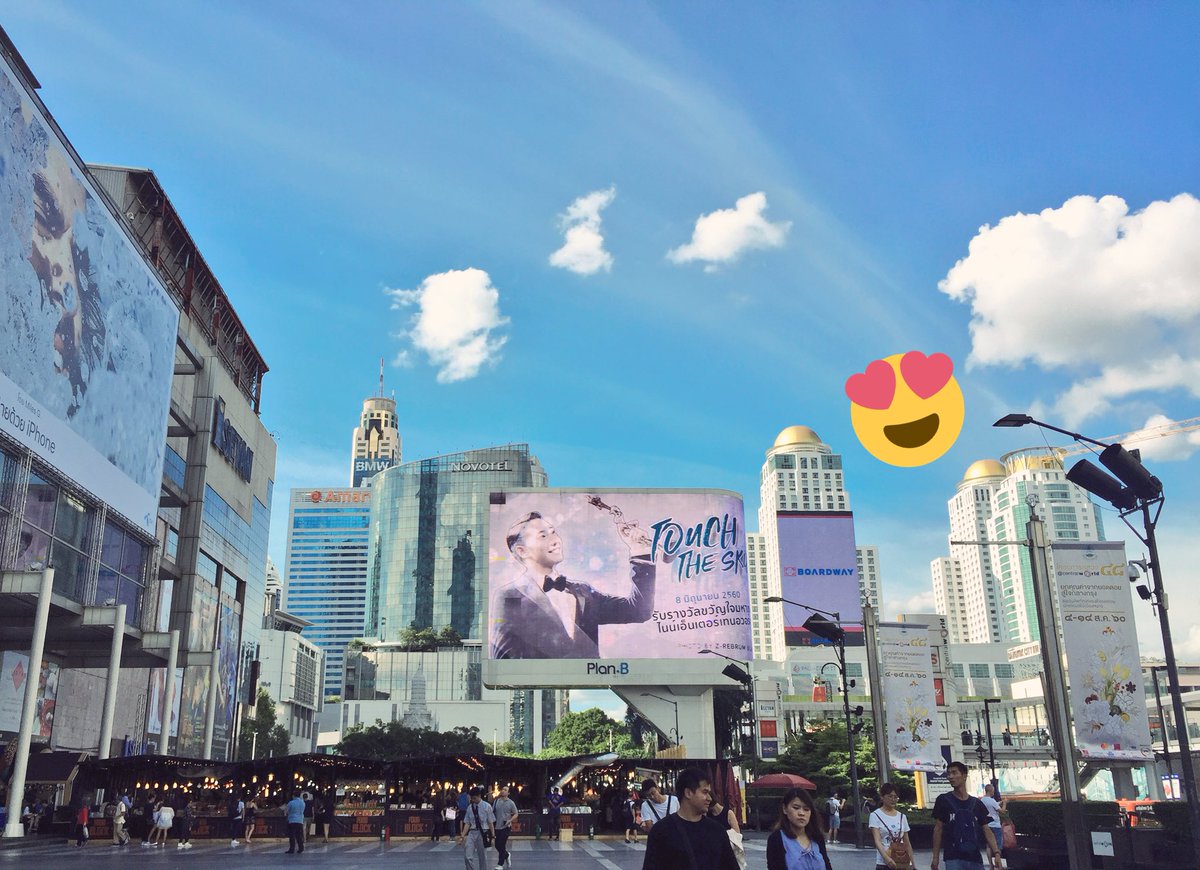 PalitxTawan's tweet photo. รักรอยนิ้มที่จริงใจนี้จัง ☺️ขอบคุณที่มอบความสุขให้กับเราเสมอนะพี่อ้วน ดรั๊กนะ ♥️ขอบคุณโปรเจคดีๆนี้ด้วย♥️ #HAPPAPALITDAY2017 #เป๊กผลิตโชค https://t.co/cqiSo9a0qU