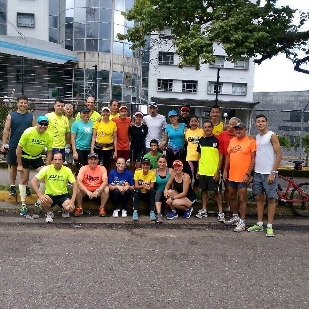 Tachira_Runners's tweet photo. Con los amigos de @andinos_runners en un excelente entrenamiento https://t.co/jC6soZRIpD
