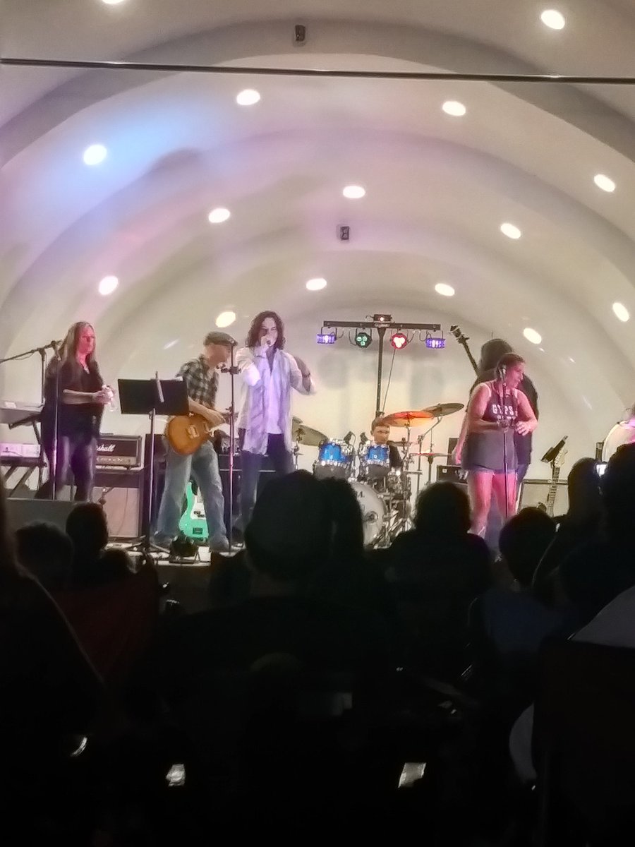 LonelyHart's tweet photo. Constantine at the Hawthorne band Shell #Fight4Autism https://t.co/1a0ndPylHe