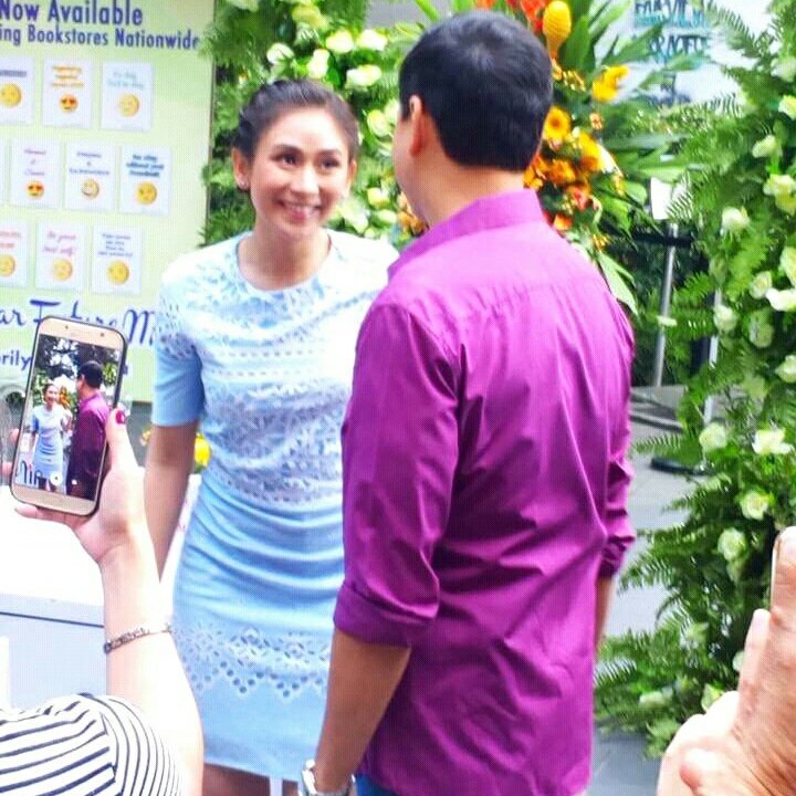 AshLloydOrigs's tweet photo. “Just observing him from afar, by just looking at him, natutuwa na ako. Ganu’n lang.” - Sarah
#FinallyFoundSomeone3rdBlockbusterWeek https://t.co/YF5IDRxhpf