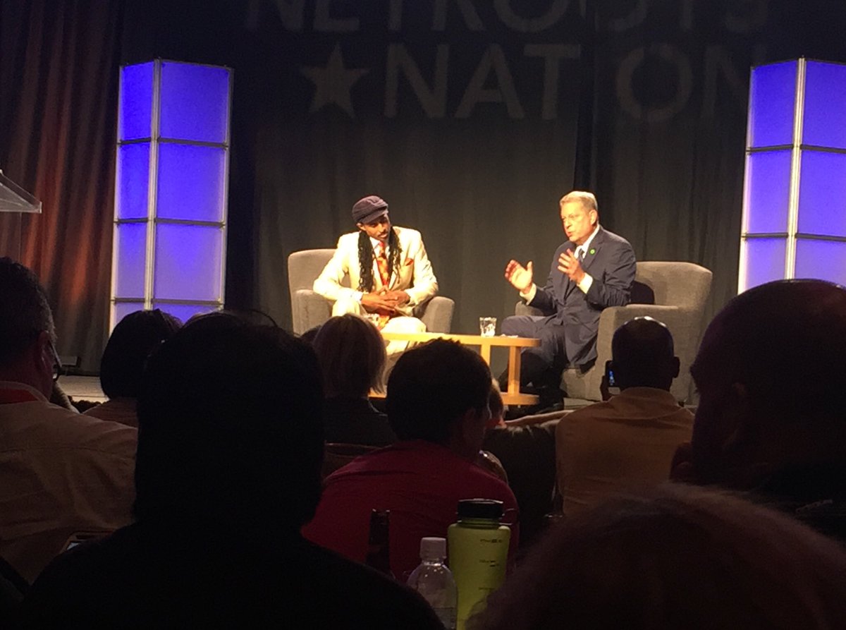 LevySheila__'s tweet photo. Amazing speakers at #Netroots2017! #BeInconvenient w/@algore; #Neverthelessshepersisted w/@elizabethforma and #shero w/@DoloresHuerta #gapol https://t.co/ygkCwDwcGK
