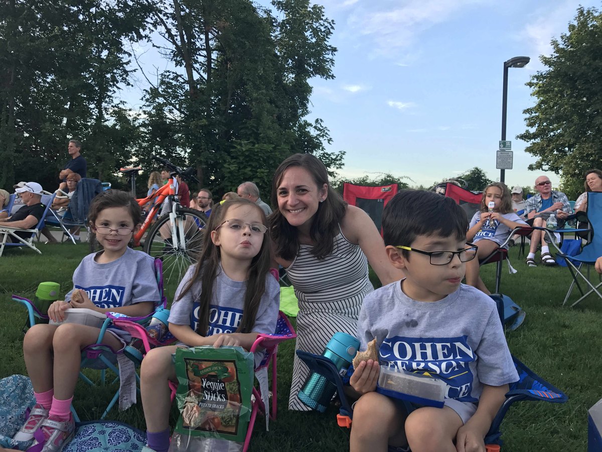 CohenPierson's tweet photo. Great night for a concert!  So nice to see so many in our community enjoying the wonderful weather and music of the Boss! https://t.co/vSVDECu1NW
