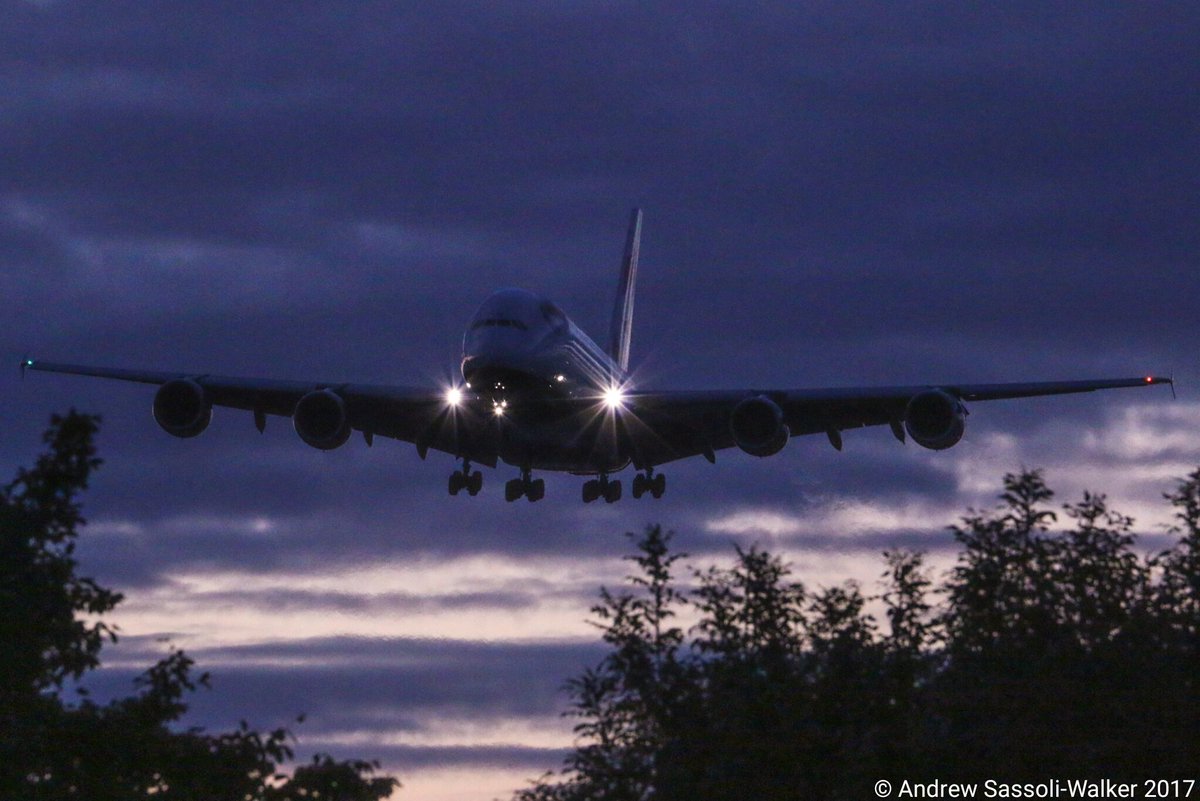 Andrew_SW's tweet photo. Dawn breaking over @HeathrowAirport as a precession of @British_Airways @Airbus #A380 from the Far East &amp; South Africa arrive home #avgeek https://t.co/g0i9Suew2J