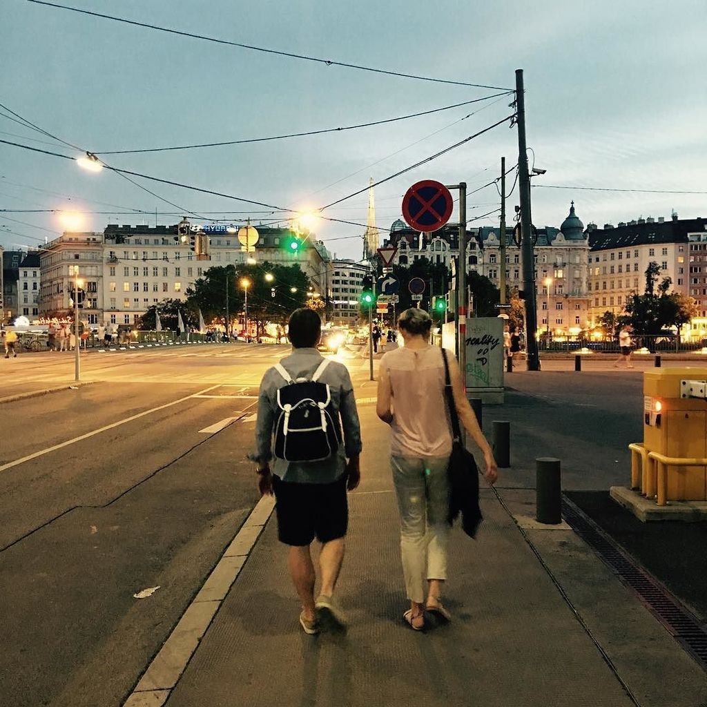 kamargbags's tweet photo. Nightwalking. #kamarg #adventureisworthwhile #rucksack #backpack #vienna #nightwalk https://t.co/J82brQCBt1