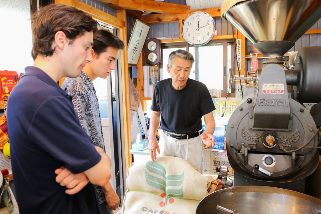 ExPlusJapan's tweet photo. For coffee lovers in Japan:

There's a coffee connoisseur, Mr. Yoshida, who does coffee &amp; cheese tours on his farm: https://t.co/zcLsyE4F1M https://t.co/YzlPhJvTXR