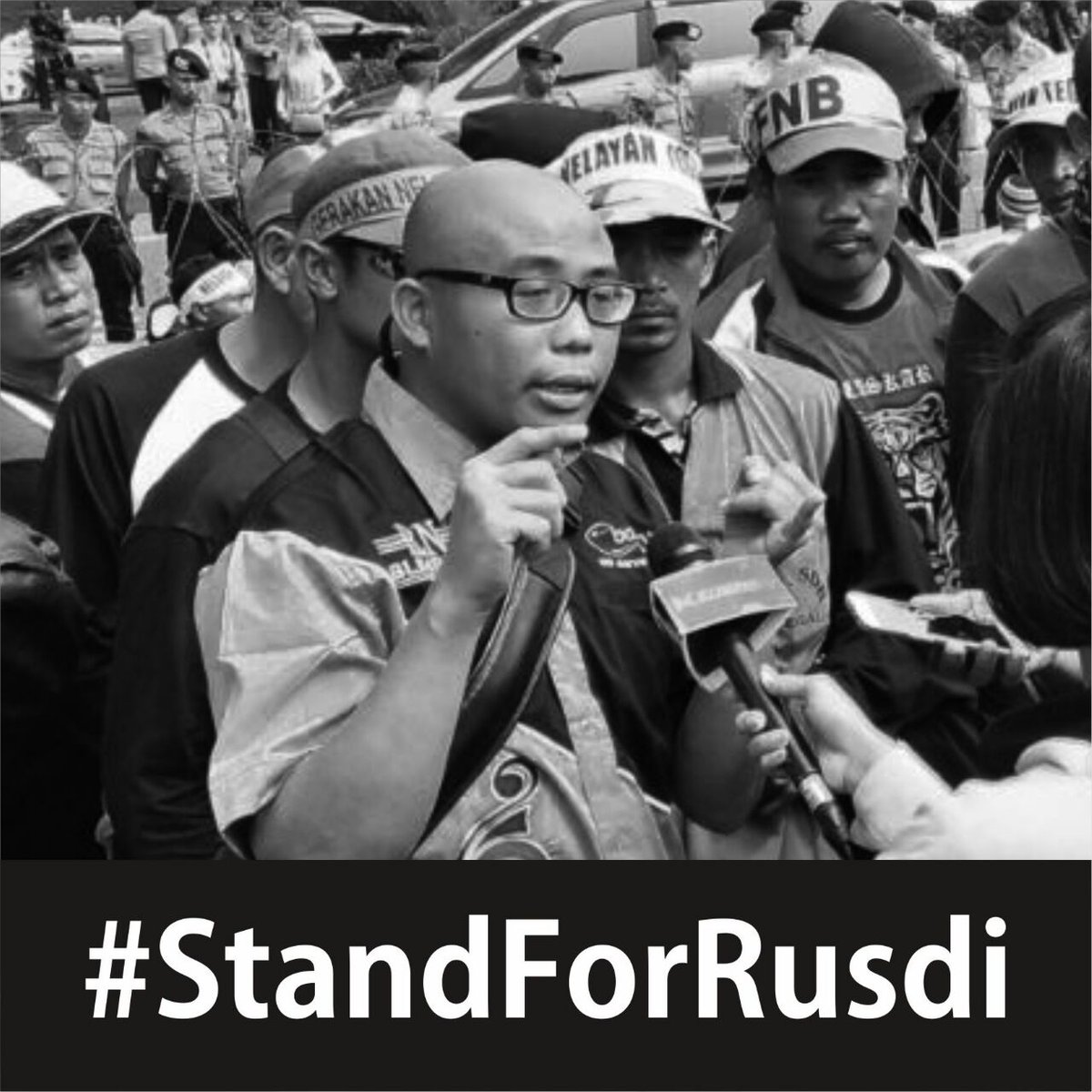 <a href="/PujiastutiSusi/">Susi Pujiastuti</a> adlh mentri yg tdk punya hati
#StandForRusdi 
#StandForRusdi 
#StandForRusdi