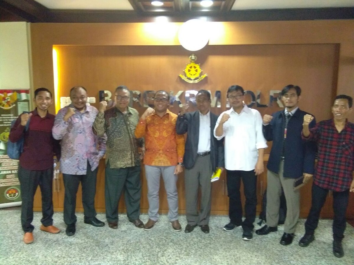 Tim Pembela Aliansi Nelayan Indonesia. Lawan kriminalisasi oleh bu Susi. #StandForRusdi