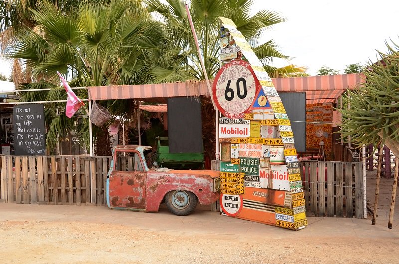 Visual journal: Sunsets and scenery along the Kokerboom Food and Wine Route #WeOpenAfrica openafricatravel.com/blog/2017/visu…