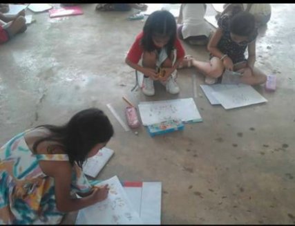 TyingTyangSoo's tweet photo. Sila po ay mag aaral ng Batangas, yan daw po ang kanila Library, Bka po may mga fanbase na gusto tumulong sa knila. DM nio po ako. Thanks https://t.co/MPcYM00D8q