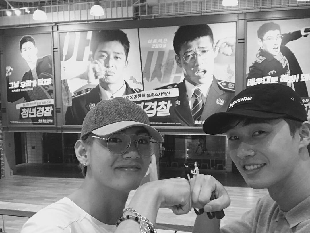 BTS_Thailand's tweet photo. [📷 IG : bn_sj2013] วีในอินสตาแกรมของคุณปาร์คซอจุน https://t.co/l98EsknOip