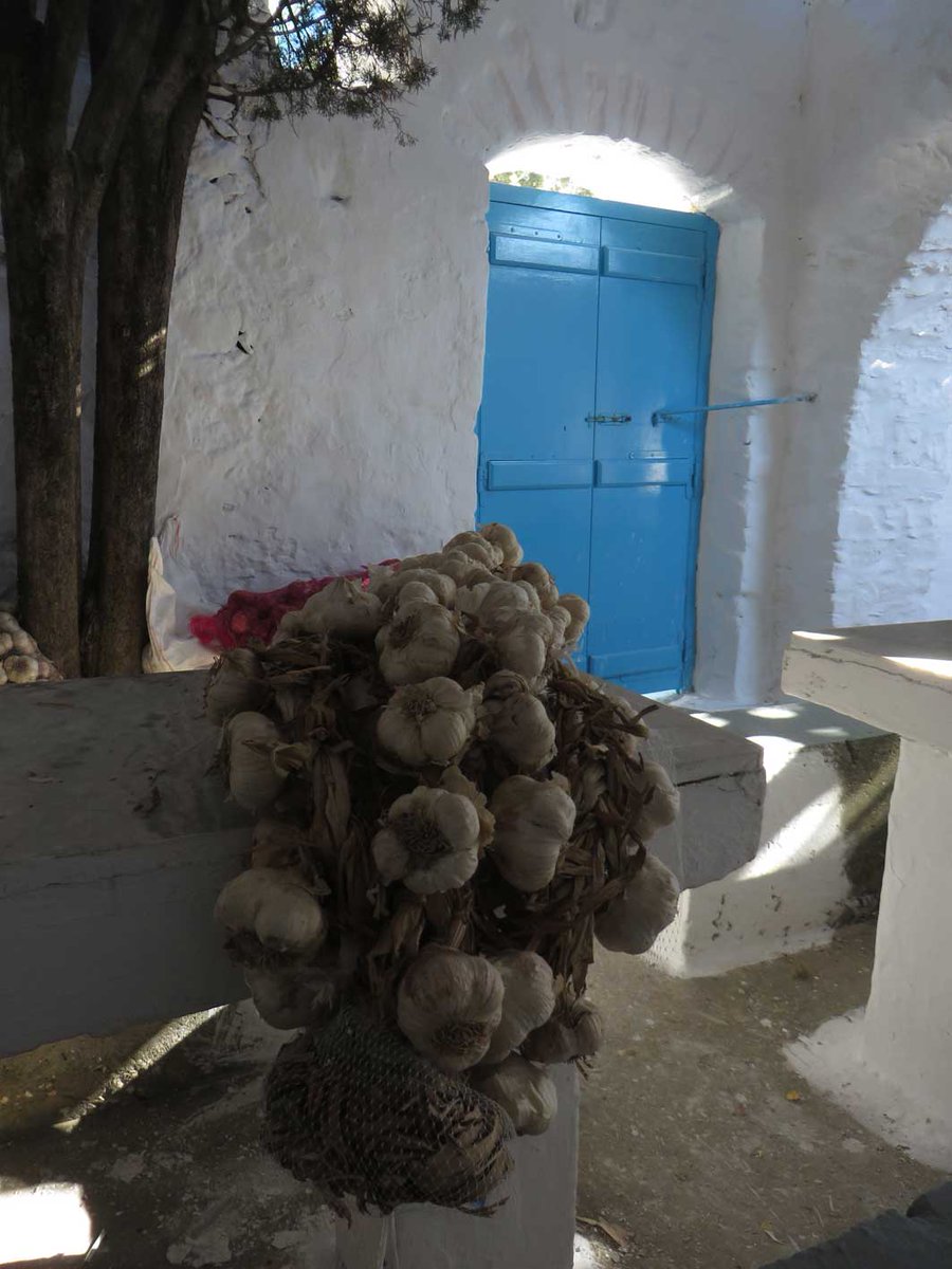 FindinGreece_'s tweet photo. Preparations for the #traditional #festival of Panagia Eponochoriani #amorgos #Tonight #joinus #greekislands #Greece #Δεκαπενταυγουστος https://t.co/wrwWPlY6DK
