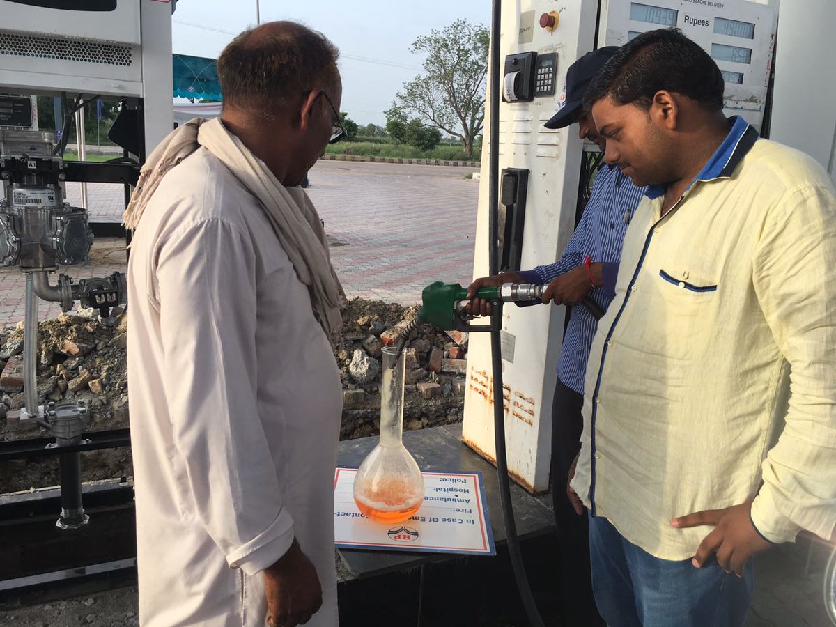 petro_planet's tweet photo. Q&amp;Q Campaign at SKSM Garjar, Rohtak#GoodFuelPromise @HPCL @Rg03Goel @subodhbatra10 @ManishTandon21 #HP है जहाँ भरोसा है वहाँ https://t.co/GgOqb58hvj