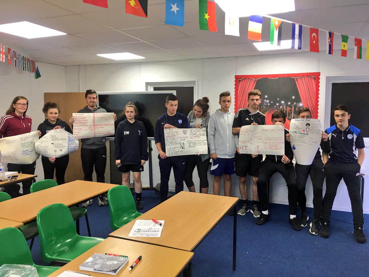 Nimesh_Chinna's tweet photo. Bringing the @FA #EnglandDNA to life with presentations of what it looks like in their environment. @AFDAcademy @leicsfa #CreativeCoaches ππ½ https://t.co/lYmQnaRKYI