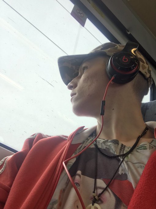 Train route to London 🚈 https://t.co/5O9finAT5C<a href="/tag/newprofilepic"class="tags"><span>#newprofilepic</span></a>