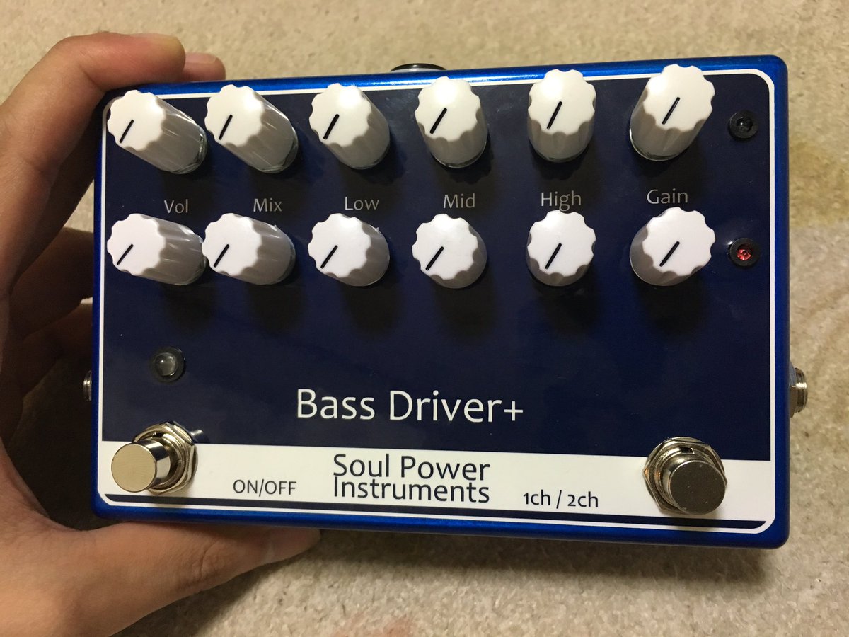 ট ইট র 未来夜 みくや My New Gear 未来夜オリジナルベースプリアンプ Soul Power Instruments なんと Spiの齋藤さんに 無理に無理を重ねて作ってもらいました コア部分にはbossのbb 1xのものを用いています 2ch仕様です ありがとうございます