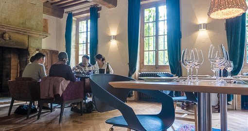 GinaPowerWorld's tweet photo. #MondayMotivation is thinking of my lunch with @closdriver https://t.co/1fcqklvr0D at La Maison, Domaine Trapet #Gevrey-Chambertin #Burgundy https://t.co/X9LE7eBseI
