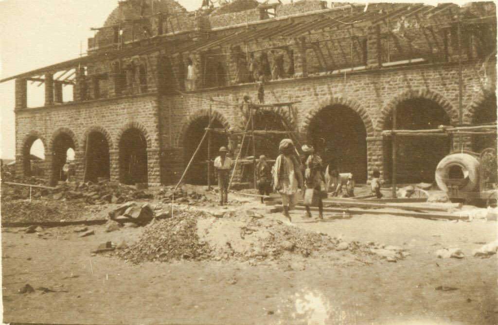 HistoryNeedsYou's tweet photo. My grandfather's home in Karachi #Pakistan - he was a Gora who supported independence. 
#PakistanZindabad #history https://t.co/givJ6It4Tm