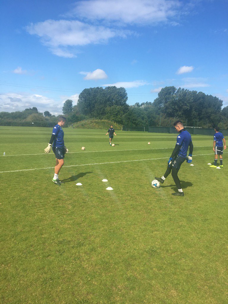 433_management's tweet photo. Bury fc morning training keepers triallist in today u 16s and 18s Norway https://t.co/J7AB3wwxM4