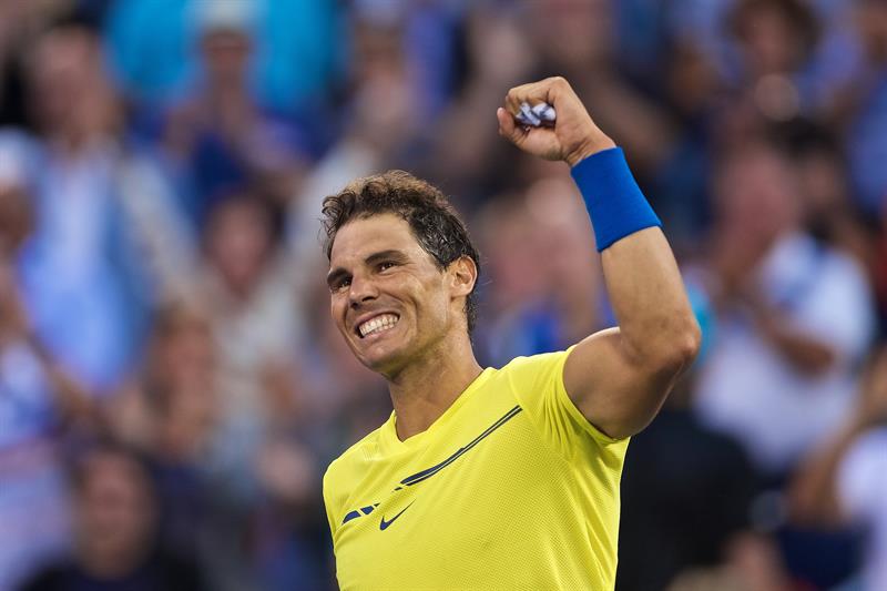 A3Noticias's tweet photo. #ÚLTIMAHORA: Rafa Nadal volverá a ser número 1 del mundo tras la baja de Federer en Cincinnati https://t.co/q8twRgTHal https://t.co/ySu44YxmMd