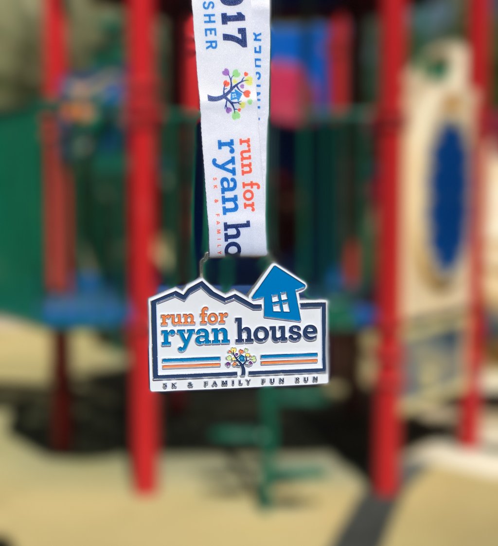 RYANHOUSEorg's tweet photo. Medal Monday- Our medals are in, register today to score one of these great medals! https://t.co/qUBahJYM4b #RunforRyanHouse https://t.co/Qilbv751lO