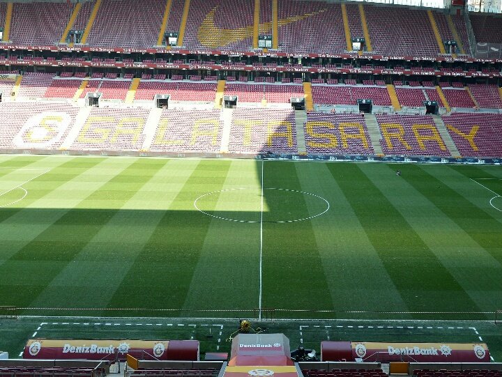 sffeghoulioffi's tweet photo. 4. yıldızı alanlar mabedi! #GSvsKS #SenŞampiyonOlacaksın https://t.co/UcuwSgeX02