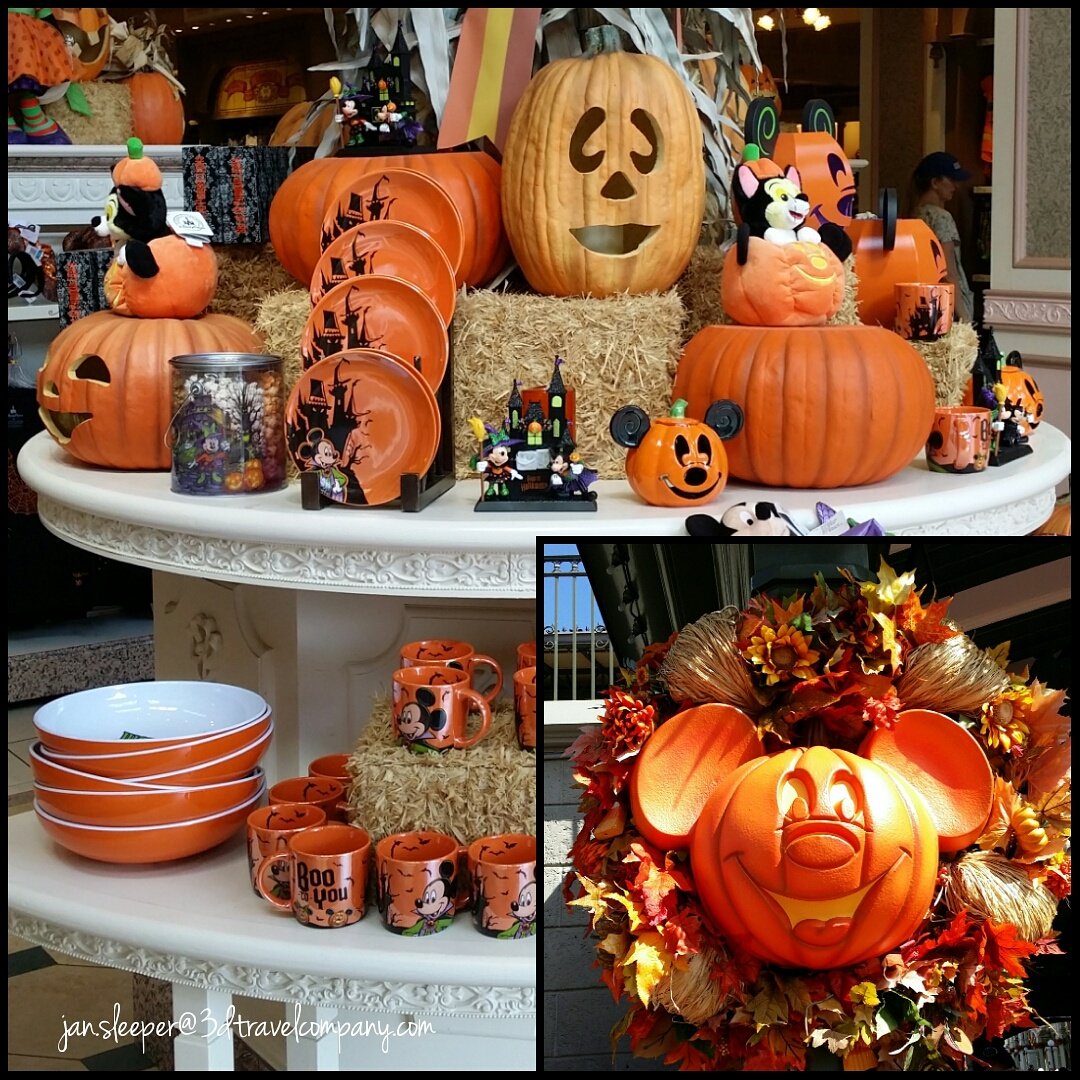 jan_sleeper's tweet photo. Just about that time again! Who doesn't love Mickey pumpkins? #3djan #mickeysnotsoscaryhalloweenparty #3ddogdaysofsummer17 #vacationplanner https://t.co/u8hjZS8GxH