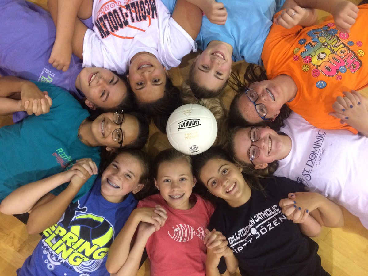 SDCSboosterclub's tweet photo. St Dominic Volleyball players hard at practice! https://t.co/ICpiqW6isE