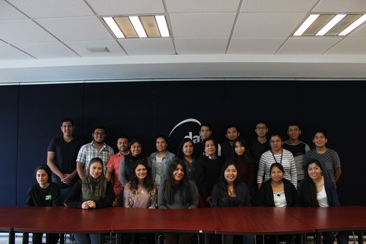 Becas_Buap's tweet photo. Llevamos a cabo una reunión con los Beneficiarios de Proyecta 10 y 100 mil. #BUAP #ComunidadBUAP https://t.co/1EEtERcOml