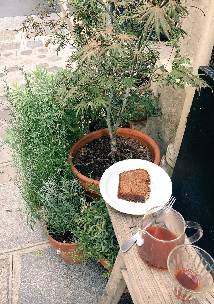 ailes_ardentes's tweet photo. #inspiration #coffee deciphers soul's open book / omen of secrets hidden by day / way of #excellence #fragmentsparis #coffeelover #art https://t.co/CGfZvRp5XM