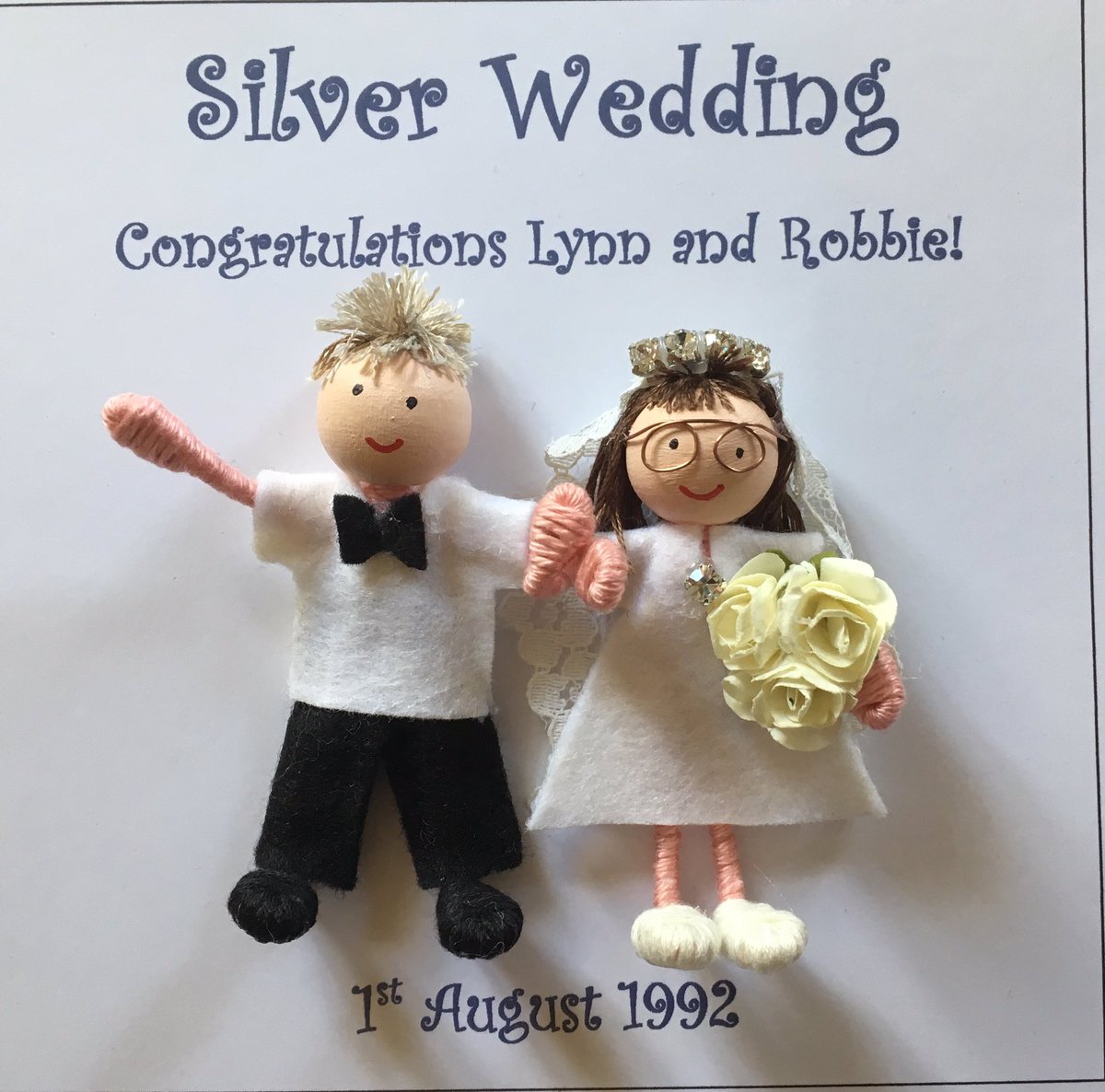 OGoshHowPretty's tweet photo. Some of my latest Wedding themed personalised boxframes❤️#weddingseason #weddinggifts #brideandGroom #SmallBusiness #handcrafted #unique https://t.co/sNgeJs8VbL