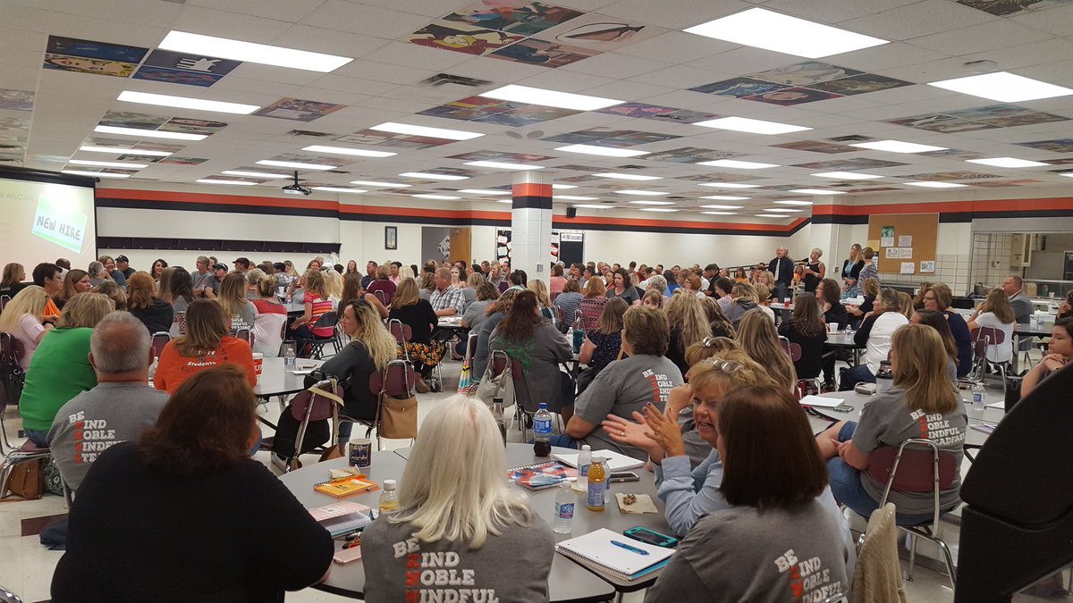 RewTeach's tweet image. Principles of P.E.P. with the Knob Noster staff!  Starting the year off right! #kdfiredup