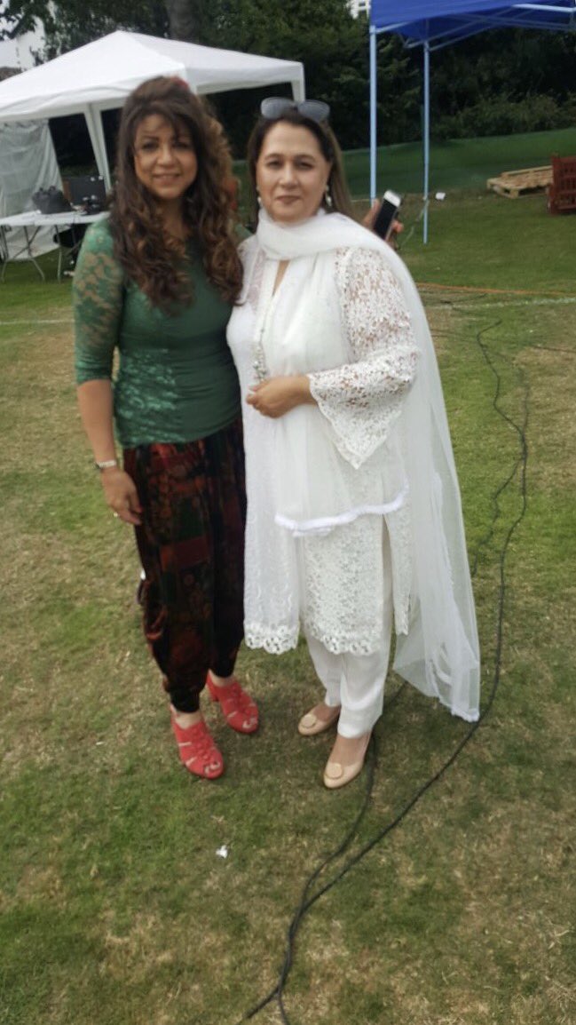 lycagoldradio's tweet photo. #Pakistan70years Celebrations 🎉 at @hksz_tv #Pakistan70 🇵🇰 #PakistanIndependenceDay 🇵🇰 with our presenters @anasir_nasir @sanilaIftikhar https://t.co/LKbSbUj9dd
