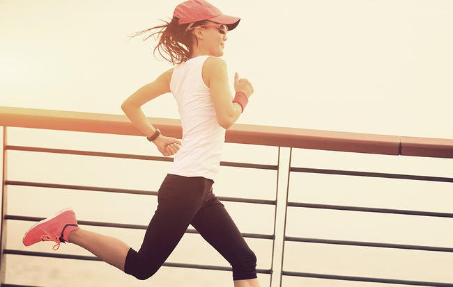 runnersworld's tweet photo. 8 cool running hats to shield you from the sun https://t.co/pv4IfT36pJ https://t.co/BZz3SSGGej