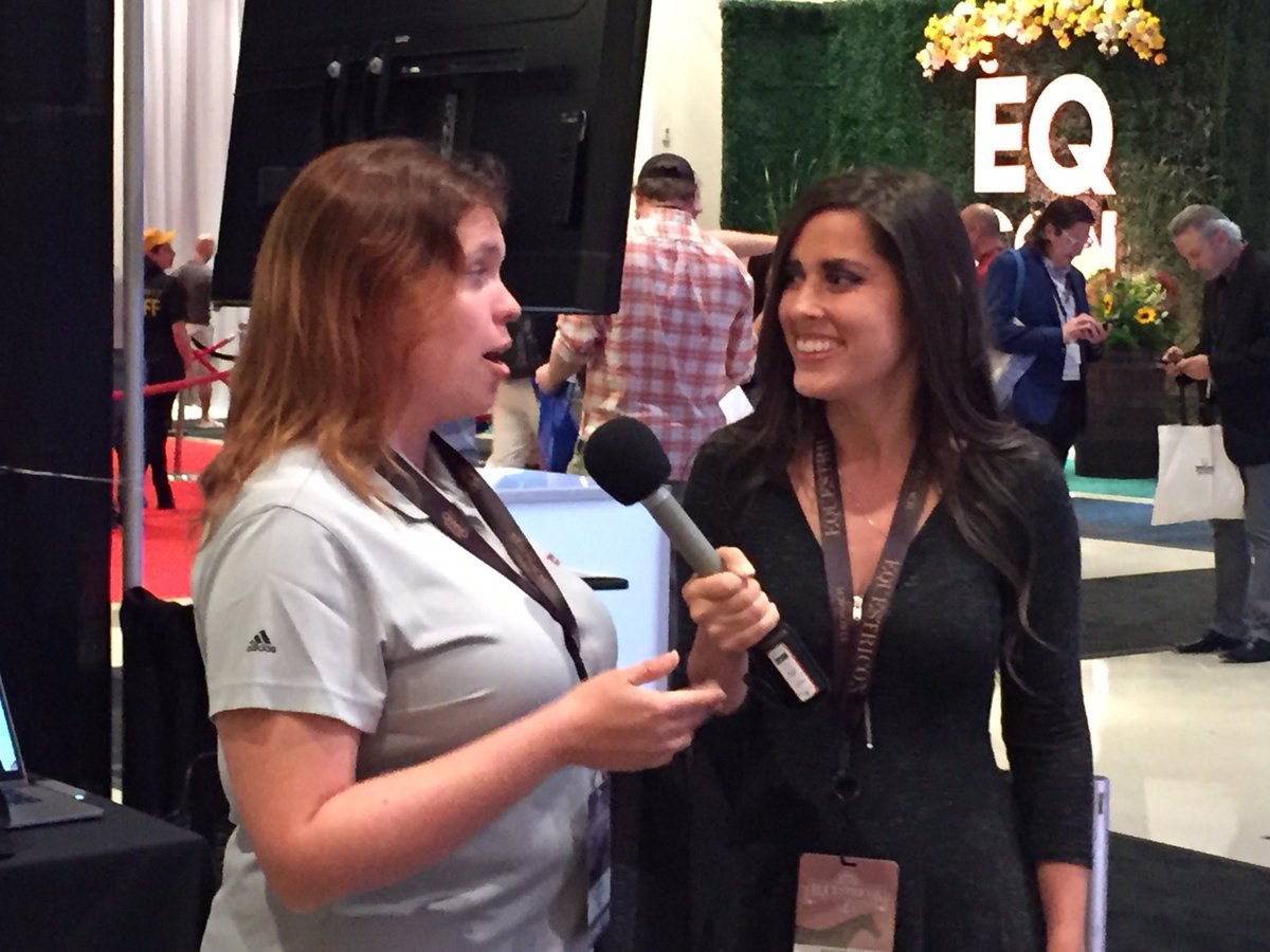 simhorseracing's tweet photo. Got to chat with @RenCarothers about our game. #EQcon17 https://t.co/jwHzULGfWN