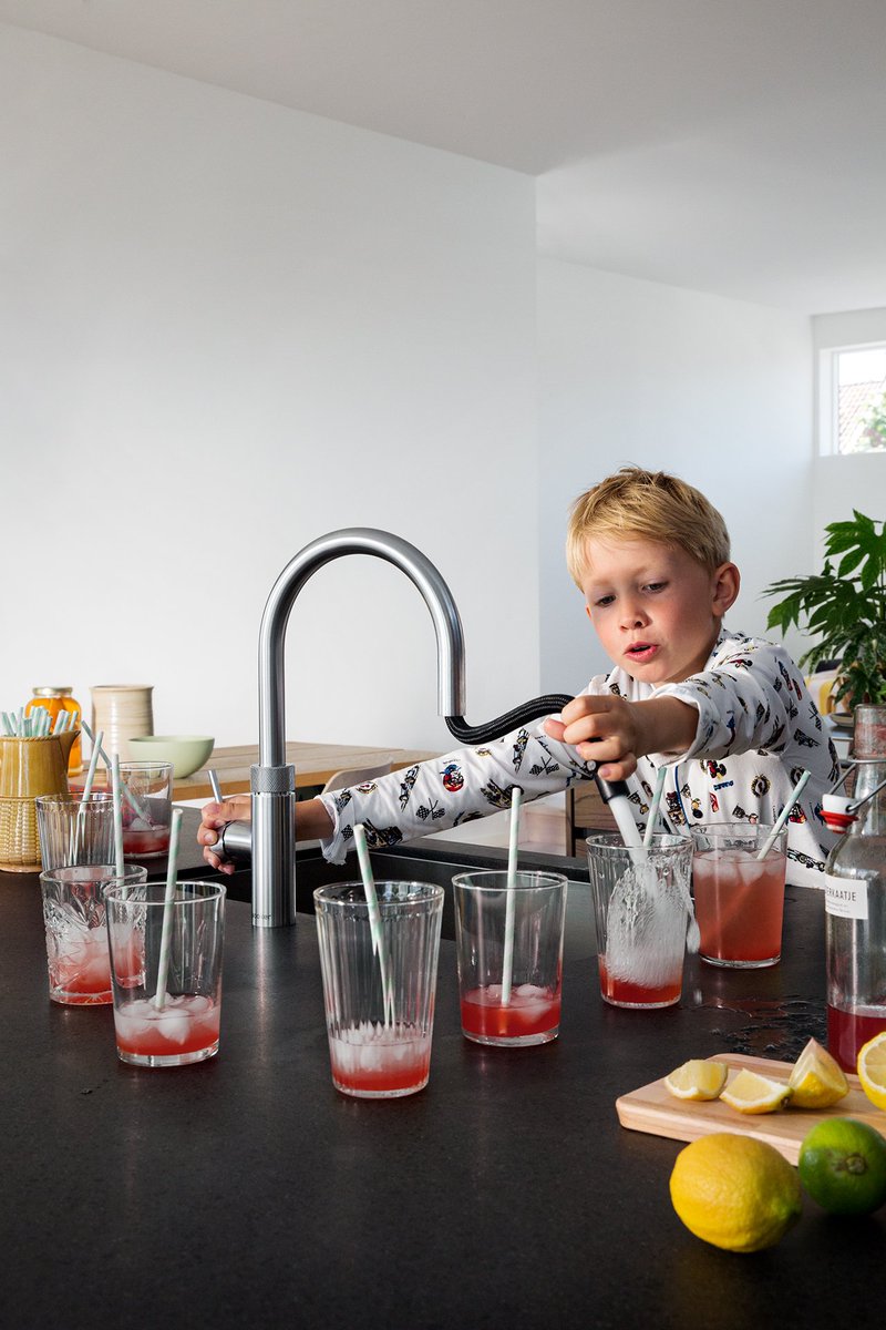 quookeruk's tweet photo. New from Quooker - the Flex doesnt dispense boiling water when the flexible hose is in use. #bettergetaquooker https://t.co/5Z2RhE4z24 https://t.co/Yo3y8ZolcZ