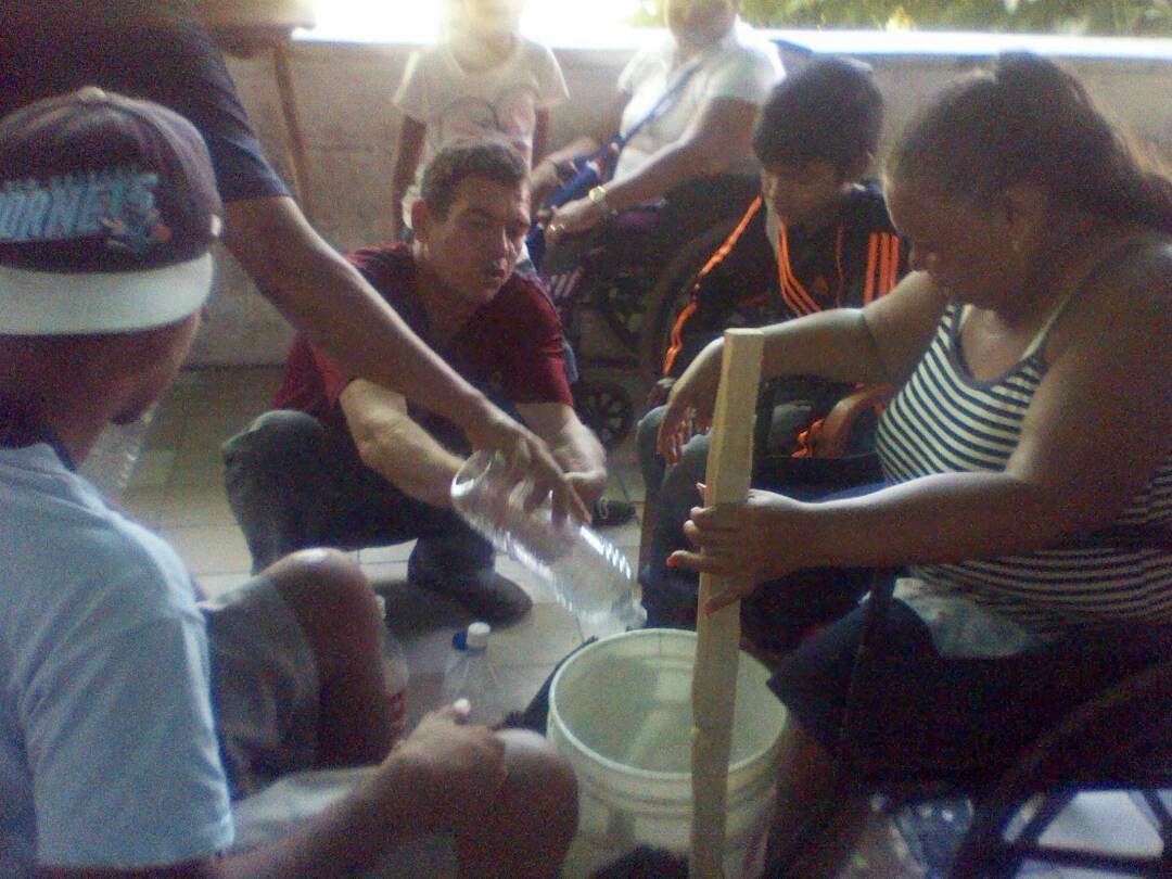 Conapdis's tweet photo. #Carabobo Curso de fabricación: productos de limpieza e higiene personal, con el fin de capacitar e insertar en el área productiva a las PCD https://t.co/pTbkrE8hXG