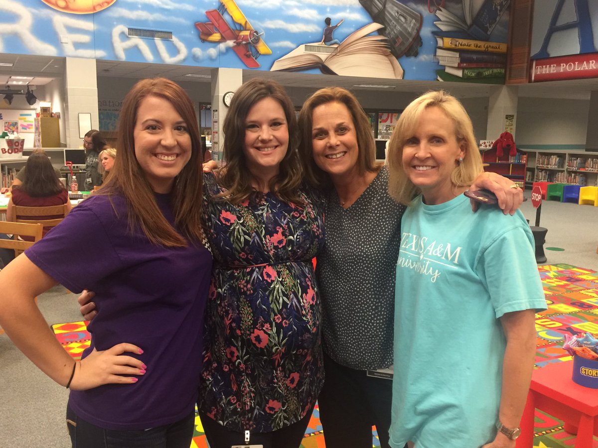 Ward1stgr's tweet photo. We can't wait to meet our new first graders!! https://t.co/6hA51lsBsY