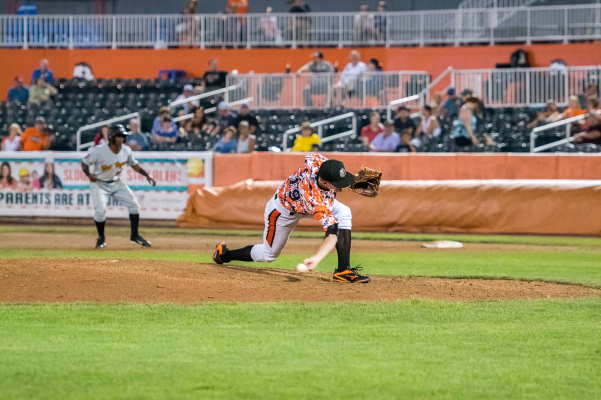 K_Dentry's tweet photo. I finally got @joejohnson864 pitching last night!  @IronBirds @MiLB @Orioles https://t.co/51jGSTTJNC