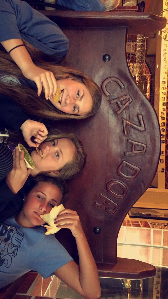 Isabelle Vacek tweet media