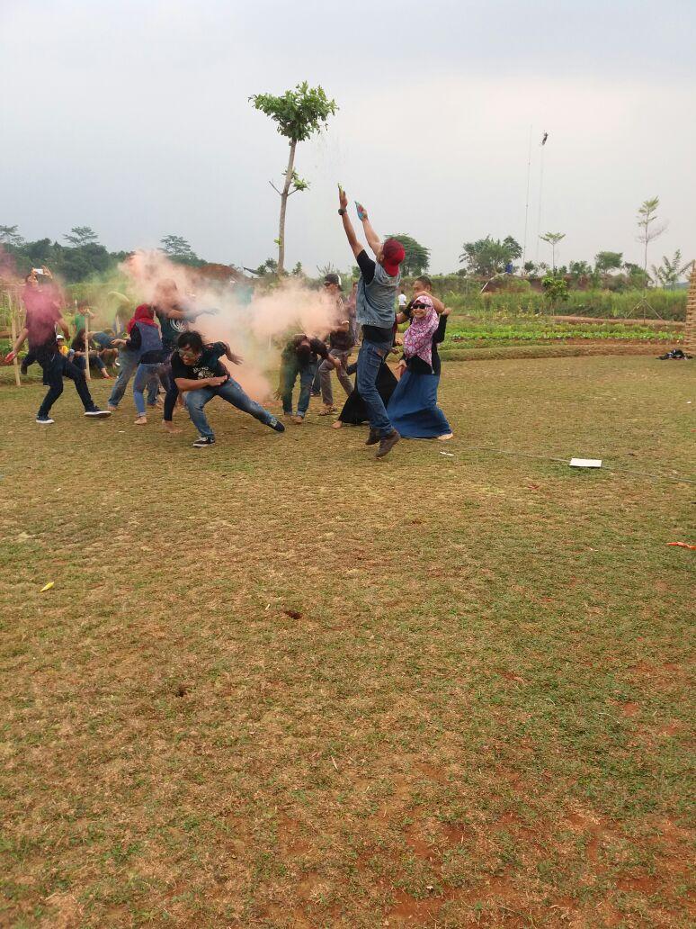 docils1897's tweet photo. Satu dua tiga, seraaaaaaaang~
#funcolour https://t.co/k0ojjKGkjA