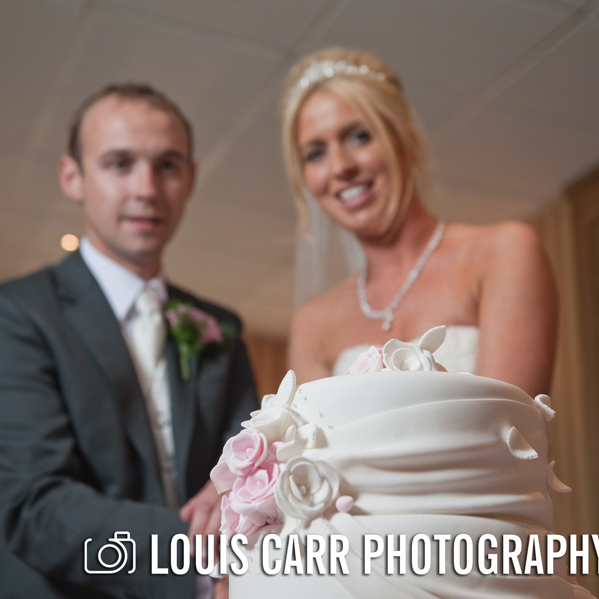 lcarrphoto73's tweet photo. #the week"s theme #cakeshots 
Maureen and John in the #meadow court hotel...
https://t.co/MmuRBcYTU3 https://t.co/3M0jj8NYYu