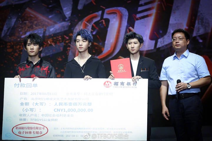 TFBOYS_TFGlobal's tweet photo. #TFBOYS has donated 1,000,000 RMB to China Social Welfare Foundation at #AliveFour concert and the capital is in use now
PC TFBOYS组合 https://t.co/zT4GFbkt0F