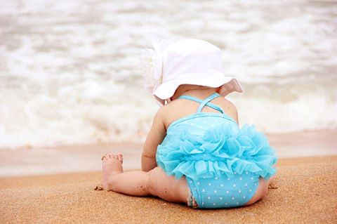babyzonegr's tweet photo. ~Θάλασσαααα!~
Πόσο μηνών ήταν όταν έκανε το πρώτο του μπανάκι στην θάλασσα; https://t.co/flYTmwDzVt