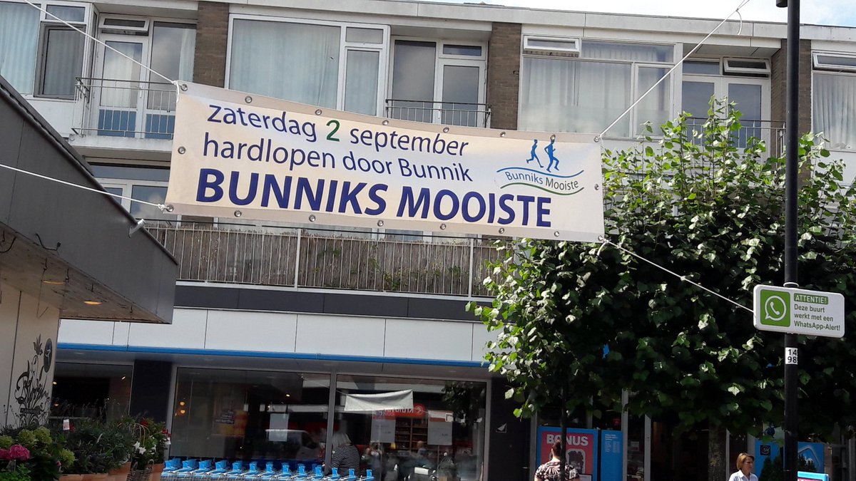 LoopgroepBunnik's tweet photo. Het kan nu niemand meer ontgaan. Schrijf je in voor de 6, 12 km, team- of kinderloop @BunniksMooiste. https://t.co/Oc7B3D4wSR