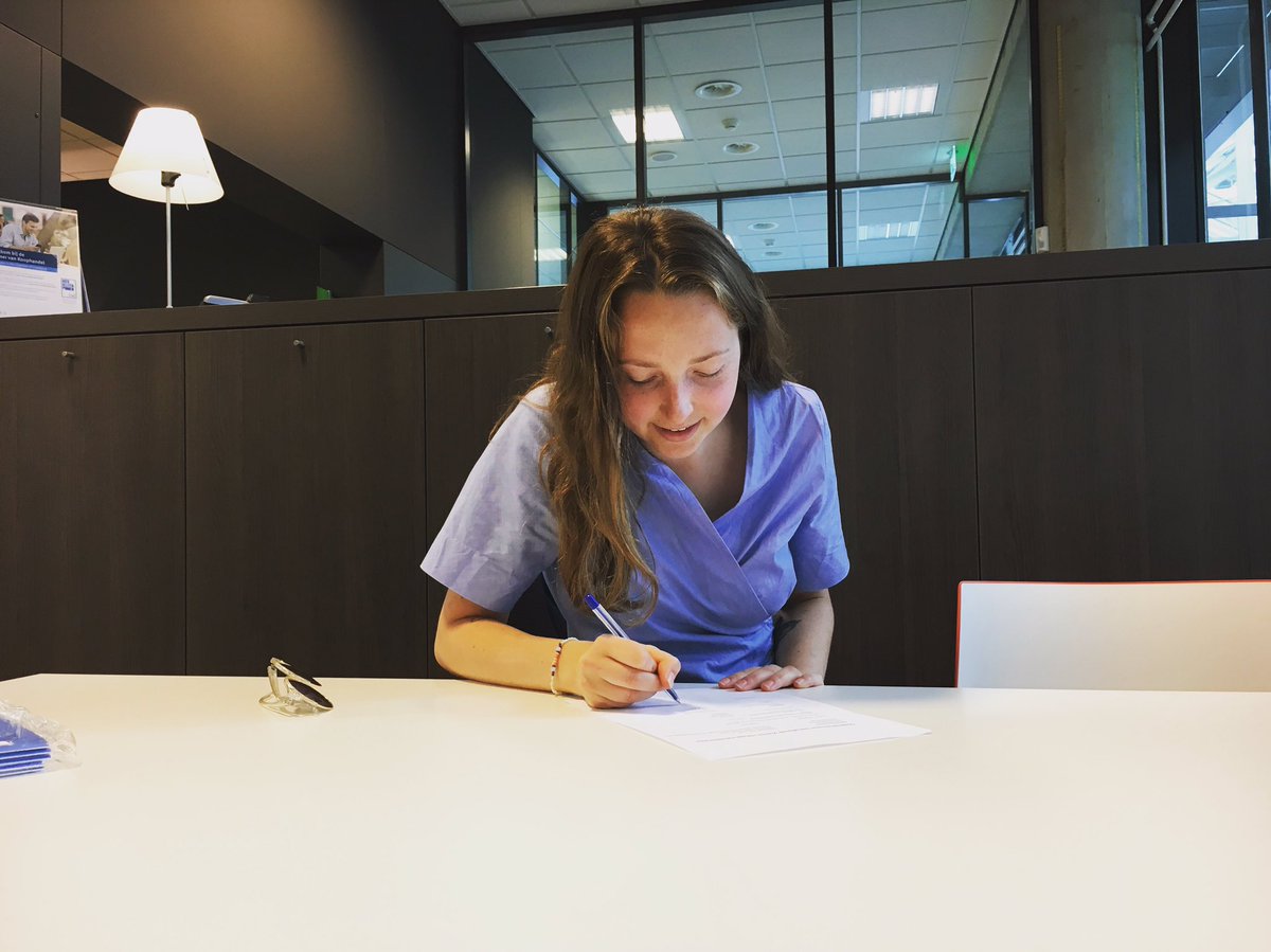 Vandaag een nieuwe stap gezet: Concept Nerd veranderd naar Van Loof. Waarmee ik grotere, groenere en hele vette projecten ga doen!
