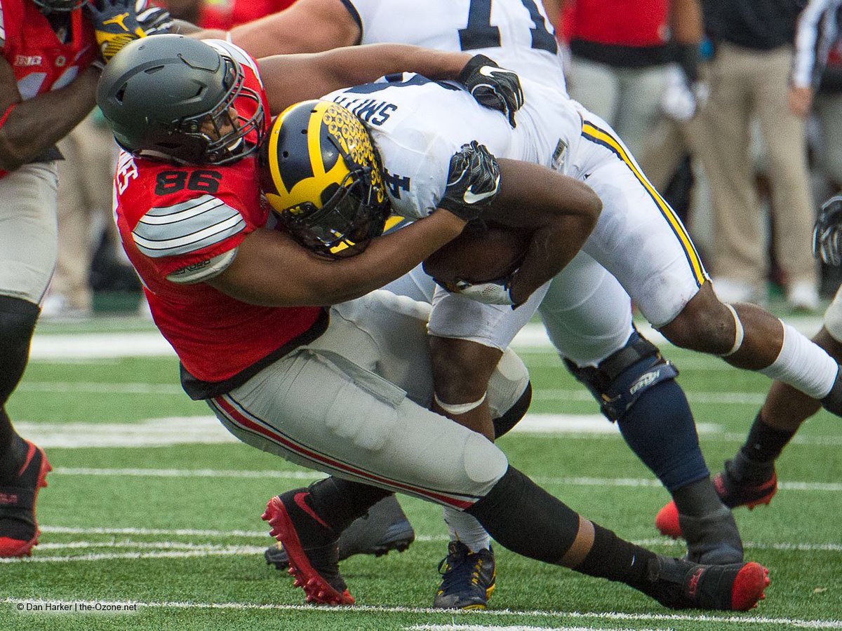 LetsGoBuckeyes's tweet photo. Starting DT: Dre'Mont Jones #86

RS Sophomore from Cleveland, OH (St. Ignatius)

*Started 12 games last year and was a Freshman All-American https://t.co/pODNQ3ev5V